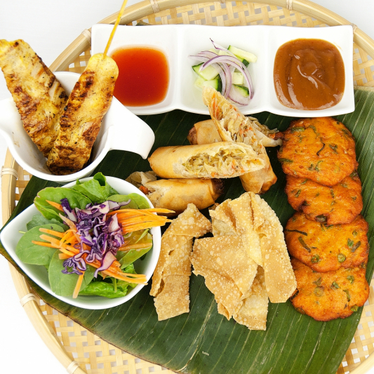 Combination Platter for One B Dragon Delight Chinese, Toronto