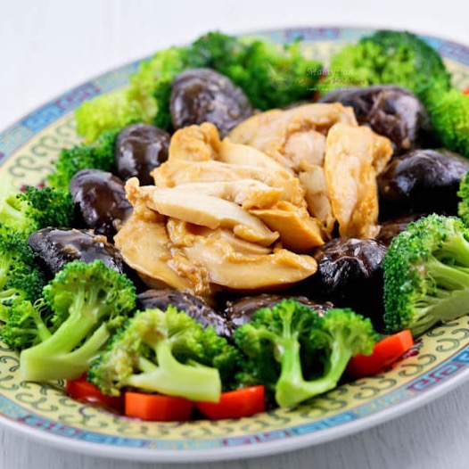 126. Braised Abalone Mushroom with Baby Greens Golden Spring Restaurant