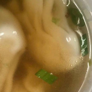 1. Pork Wonton Soup 豬肉雲吞湯