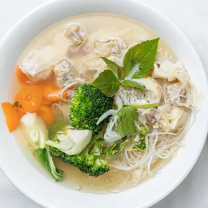 33. Wonton Noodle Soup / Hu Tieu Hoanh Thanh