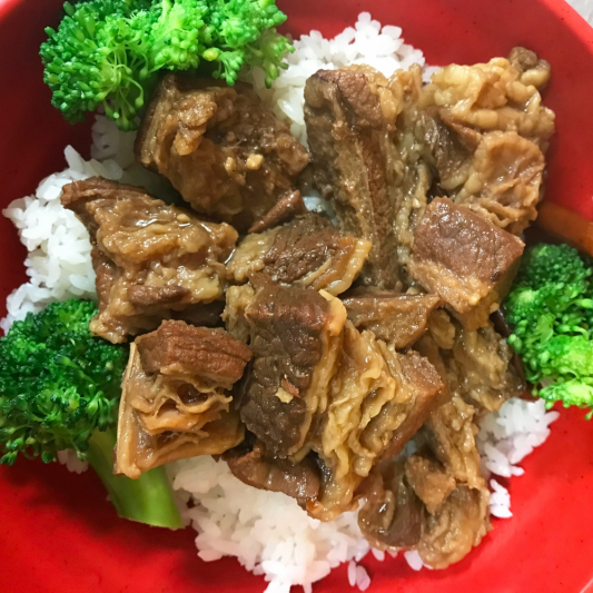 D1. Rice with Beef Brisket Hachi Sushi