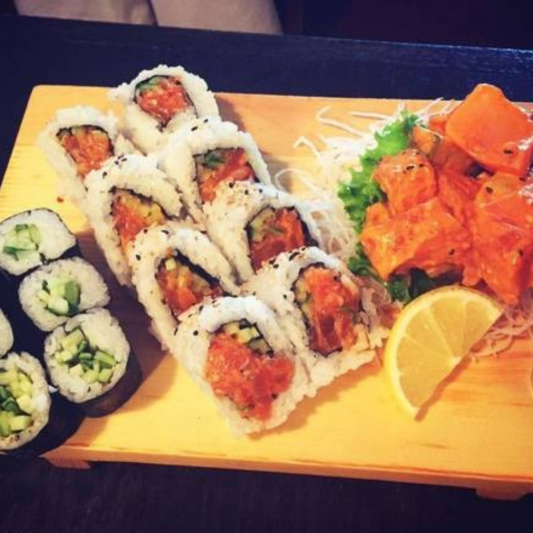 Spicy Tuna Combo Sushi 7